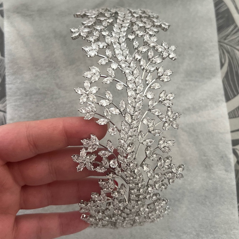 Crystal bridal headpiece